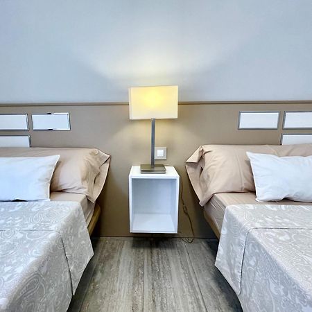 Exclusive Apartments On The First Line Of Benidorm Mar Y Sol Esterno foto